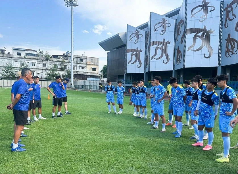 Chiều 3/6, đội tuyển U19 Việt Nam hoàn tất buổi tập cuối cùng nhằm chuẩn bị cho cuộc đối đầu với U19 Myanma. (Nguồn: VFF)