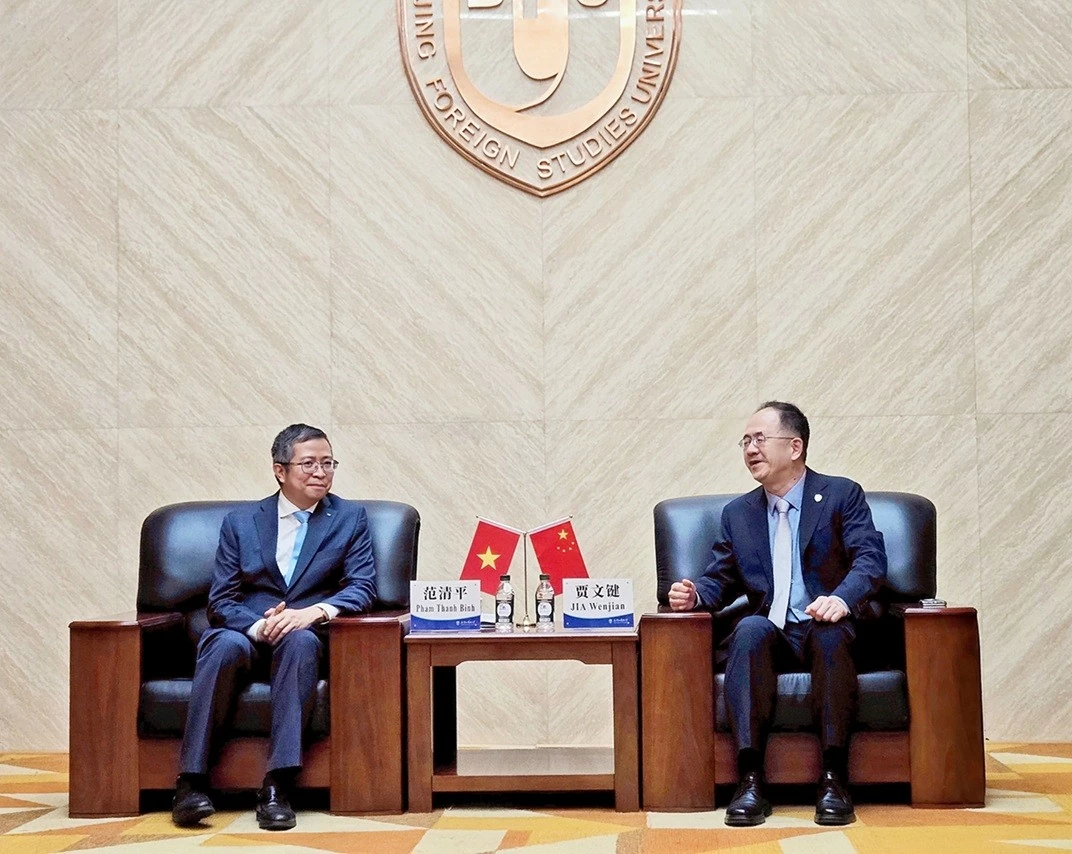 Đại sứ Phạm Thanh Bình thăm và phát biểu tại Đại học Ngoại ngữ Bắc Kinh: Thúc đẩy giao lưu nhân văn, kết nối thế hệ trẻ Việt Nam-Trung Quốc
