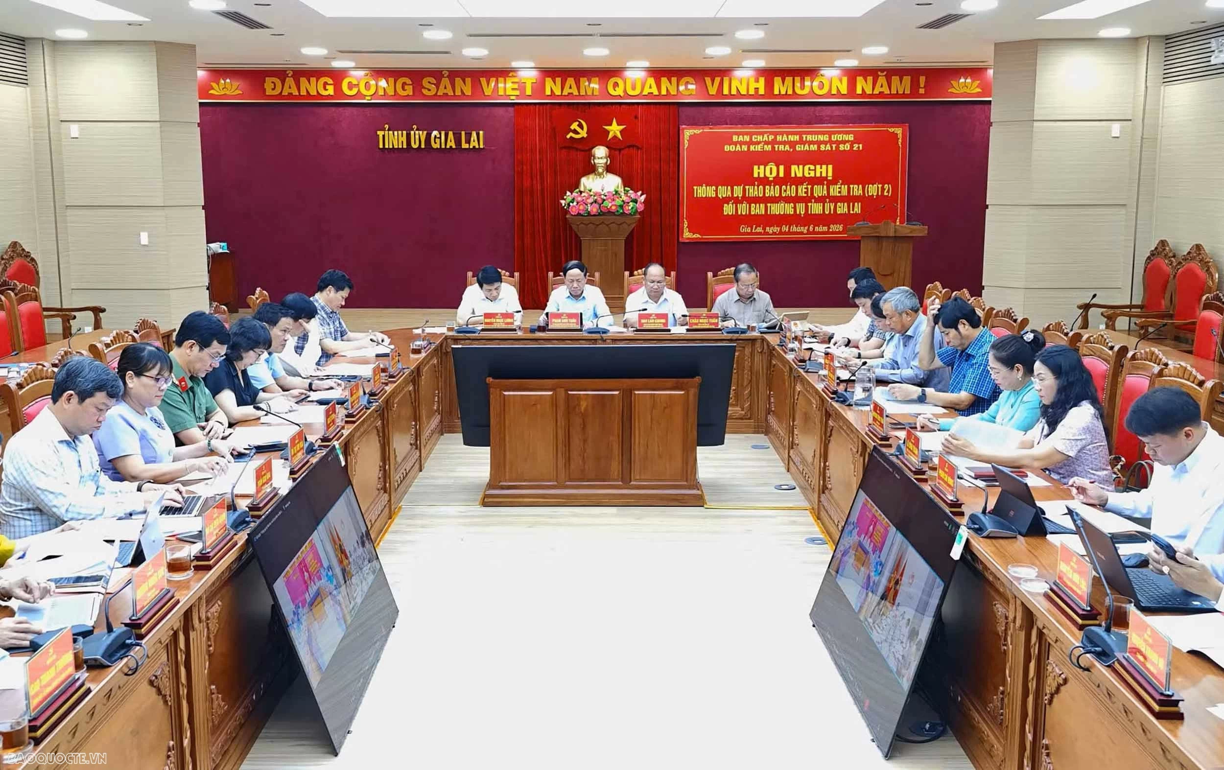 Đoàn kiểm tra, giám sát số 21 làm việc với Ban Thường vụ Tỉnh ủy Gia Lai