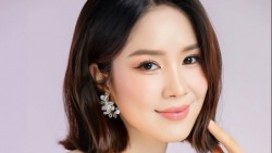 Sao Việt: Lê Phương khoe nhan sắc ngày càng trẻ trung, quyến rũ