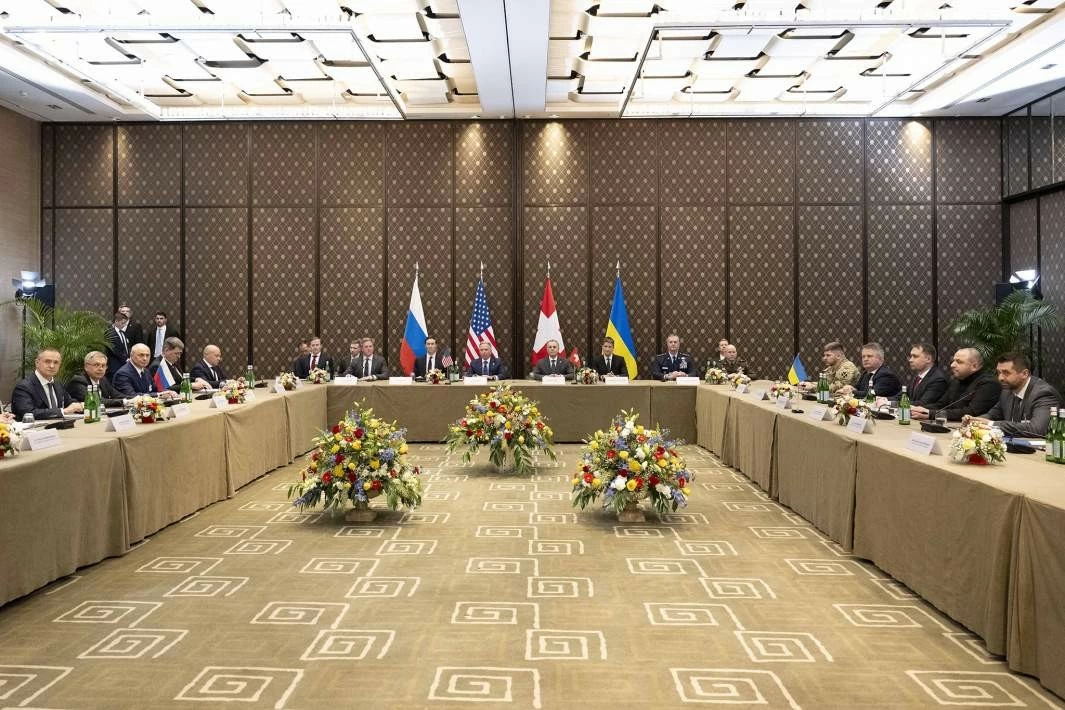 Ngoại trưởng Nga: Đối thoại với Mỹ về xung đột Ukraine rơi vào vòng luẩn quẩn