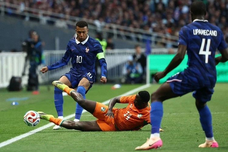 Pháp 1 – 2 Bờ Biển Ngà: Lần đầu tiên dưới thời Didier Deschamps, Les Bleus để thua ở một trận giao hữu trước thềm World Cup
