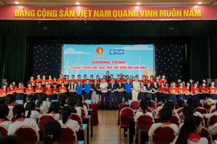 Thanh thiếu nhi hành động hướng tới ứng phó với biến đổi khí hậu