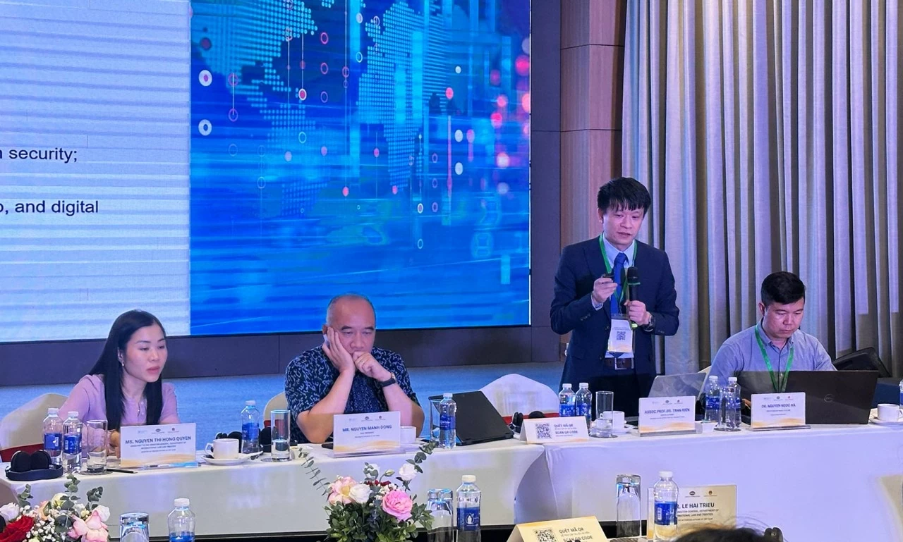 Phiên thảo luận thứ hai về chương trình làm việc tương lai của UNCITRAL. (Ảnh: Minh Sang)