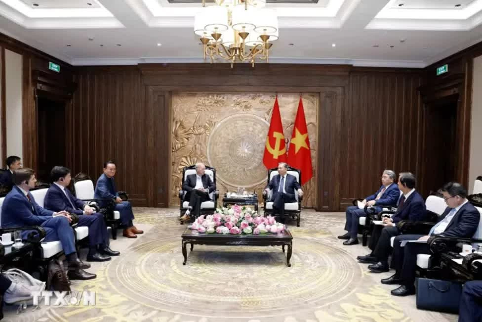 Tổng Bí thư, Chủ tịch nước Tô Lâm tiếp Đoàn chuyên gia trí tuệ nhân tạo do ông Eric Schmidt, nguyên Chủ tịch Tập đoàn Google dẫn đầu