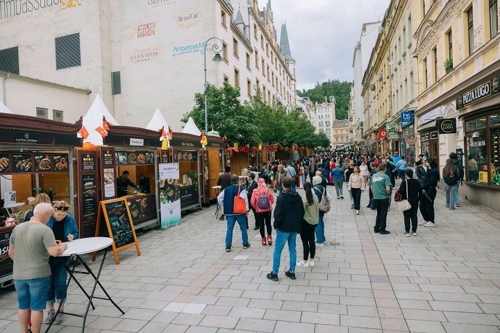 Ngày hội văn hóa Việt gắn kết cộng đồng, kết nối bạn bè quốc tế tại Czech