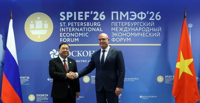 Phó Thủ tướng Thường trực Chính phủ Phạm Gia Túc làm việc với Phó Thủ tướng Chernyshenko và tiếp một số doanh nghiệp Nga