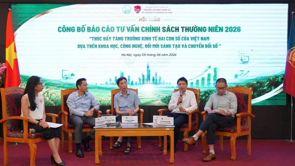 Chuyển đổi số và bài toán tăng trưởng hai con số