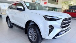 Isuzu mu-X giảm giá hơn 100 triệu đồng tại đại lý Việt Nam