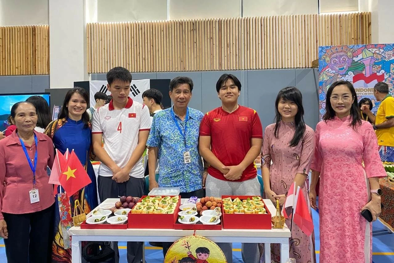 Quảng bá ẩm thực Việt trong Ngày Quốc tế tại Indonesia