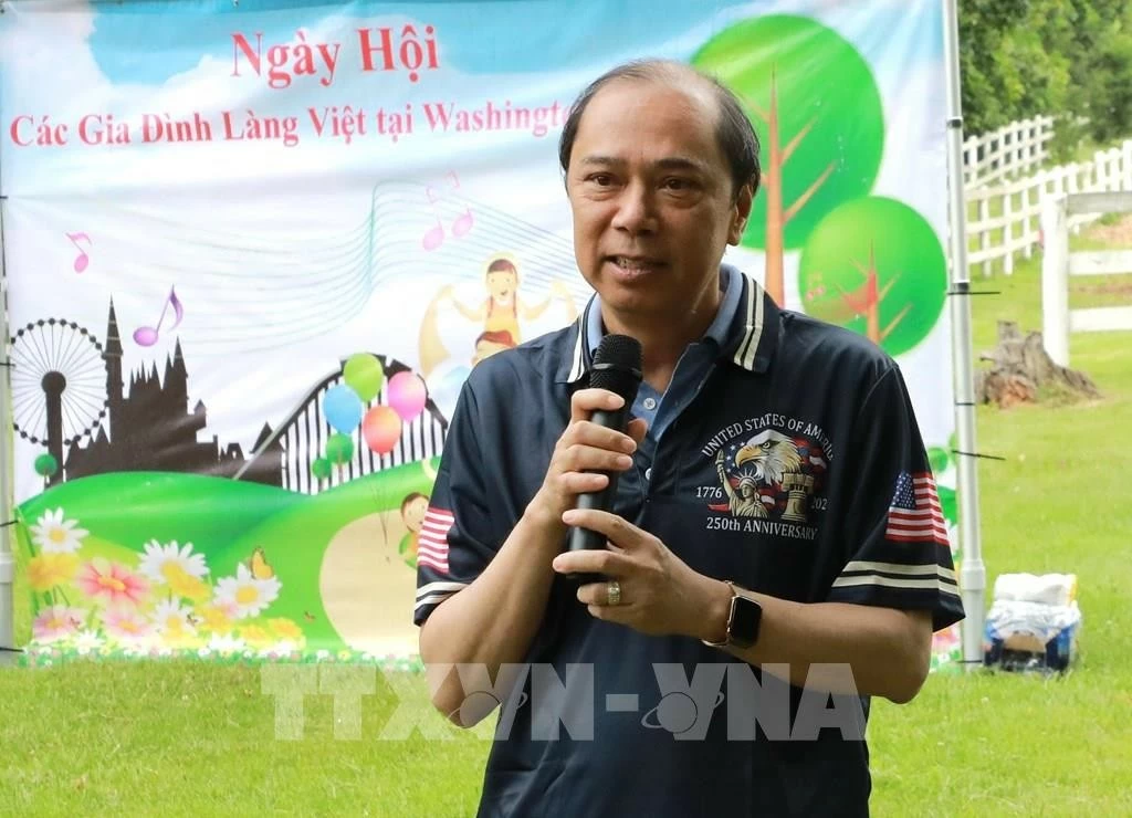 Ấm áp Ngày hội Gia đình Làng Việt tại Mỹ