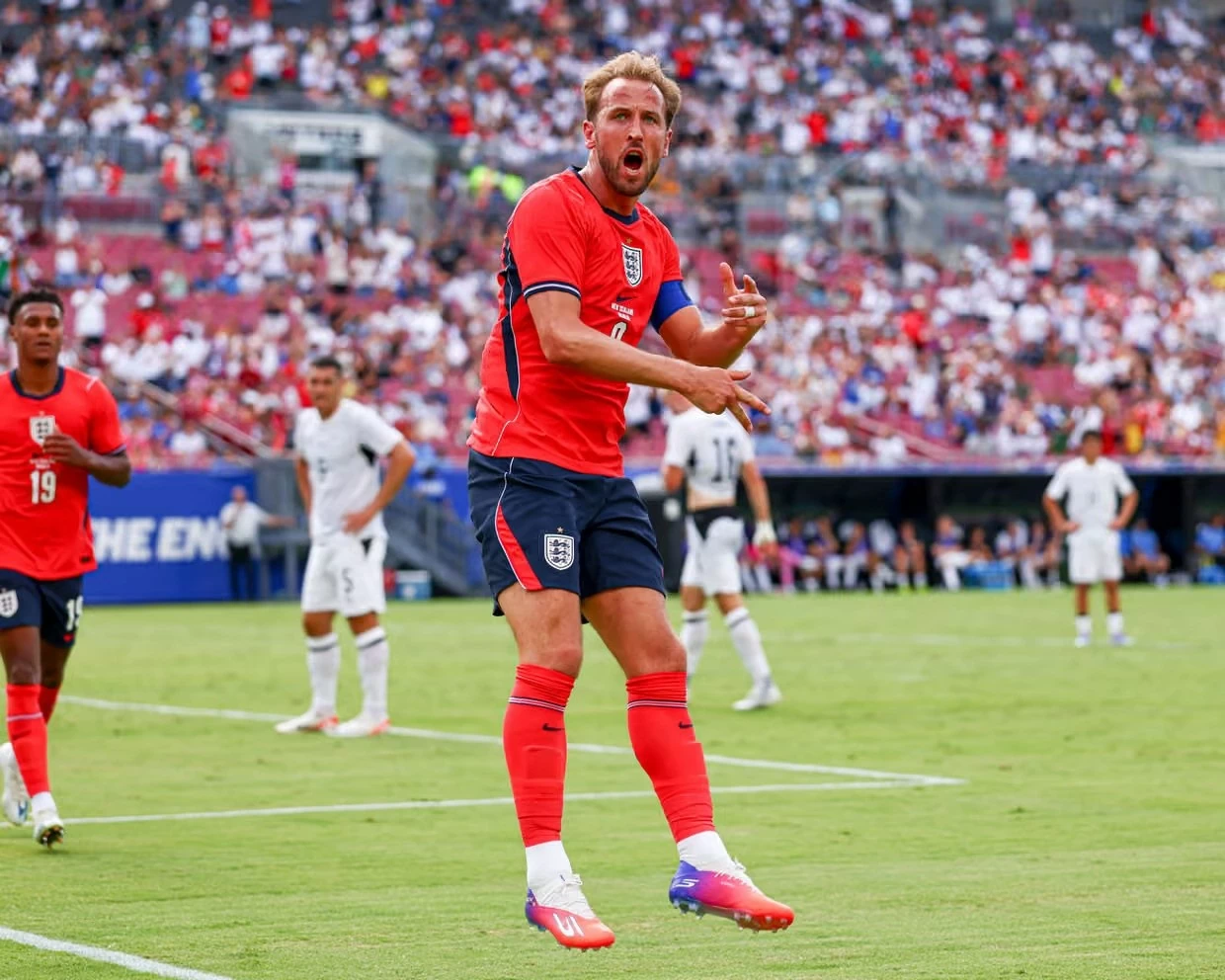 Harry Kane ghi bàn thắng duy nhất giúp ĐT Anh đánh bại New Zealand trong trận giao hữu sáng nay.