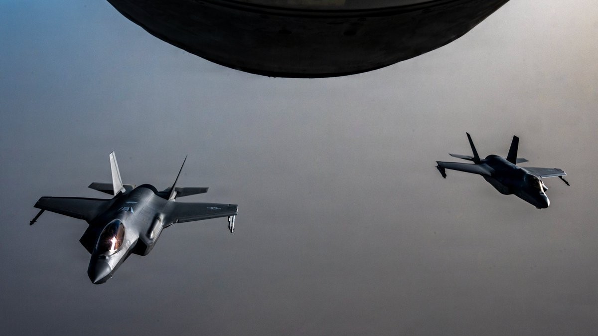 Căng thẳng Trung Đông: Mỹ bắn hạ UAV, Tehran cảnh báo đáp trả
