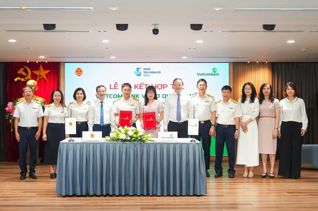 Vietcombank đồng hành với Cục Thuế hỗ trợ hộ kinh doanh vững bước chuyển đổi số