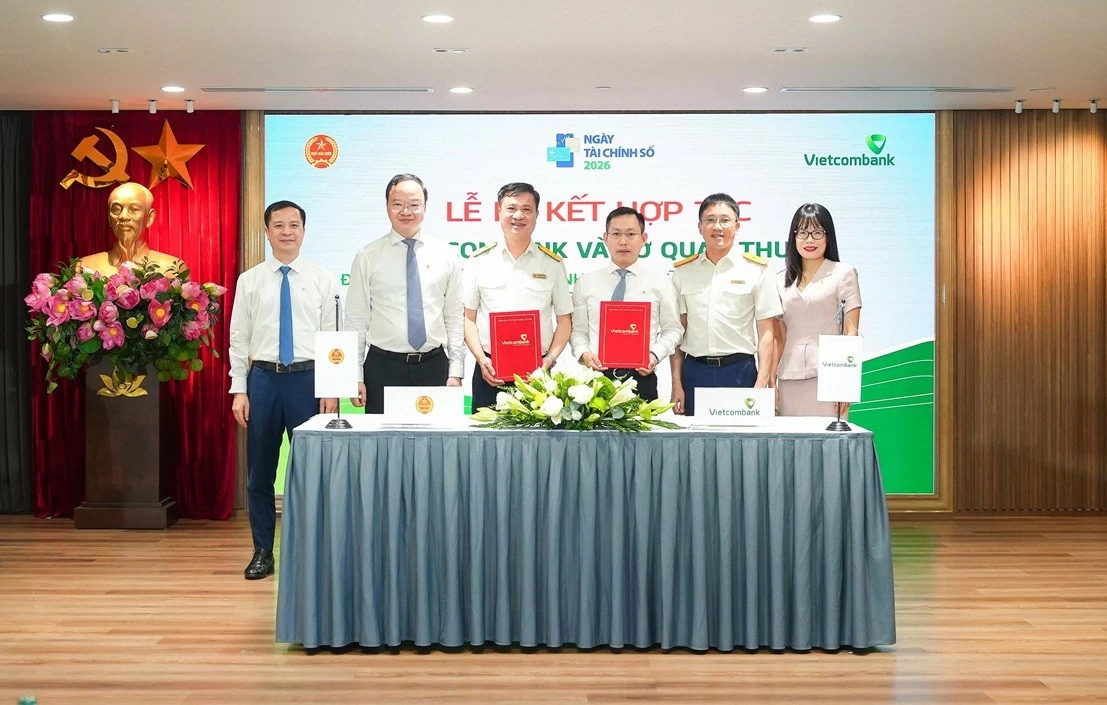 Vietcombank đồng hành với Cục Thuế hỗ trợ hộ kinh doanh vững bước chuyển đổi số