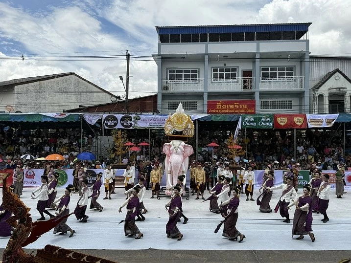 Tổng lãnh sự Việt Nam tại Khon Kaen làm việc với lãnh đạo tỉnh Roi Et, thúc đẩy hợp tác địa phương