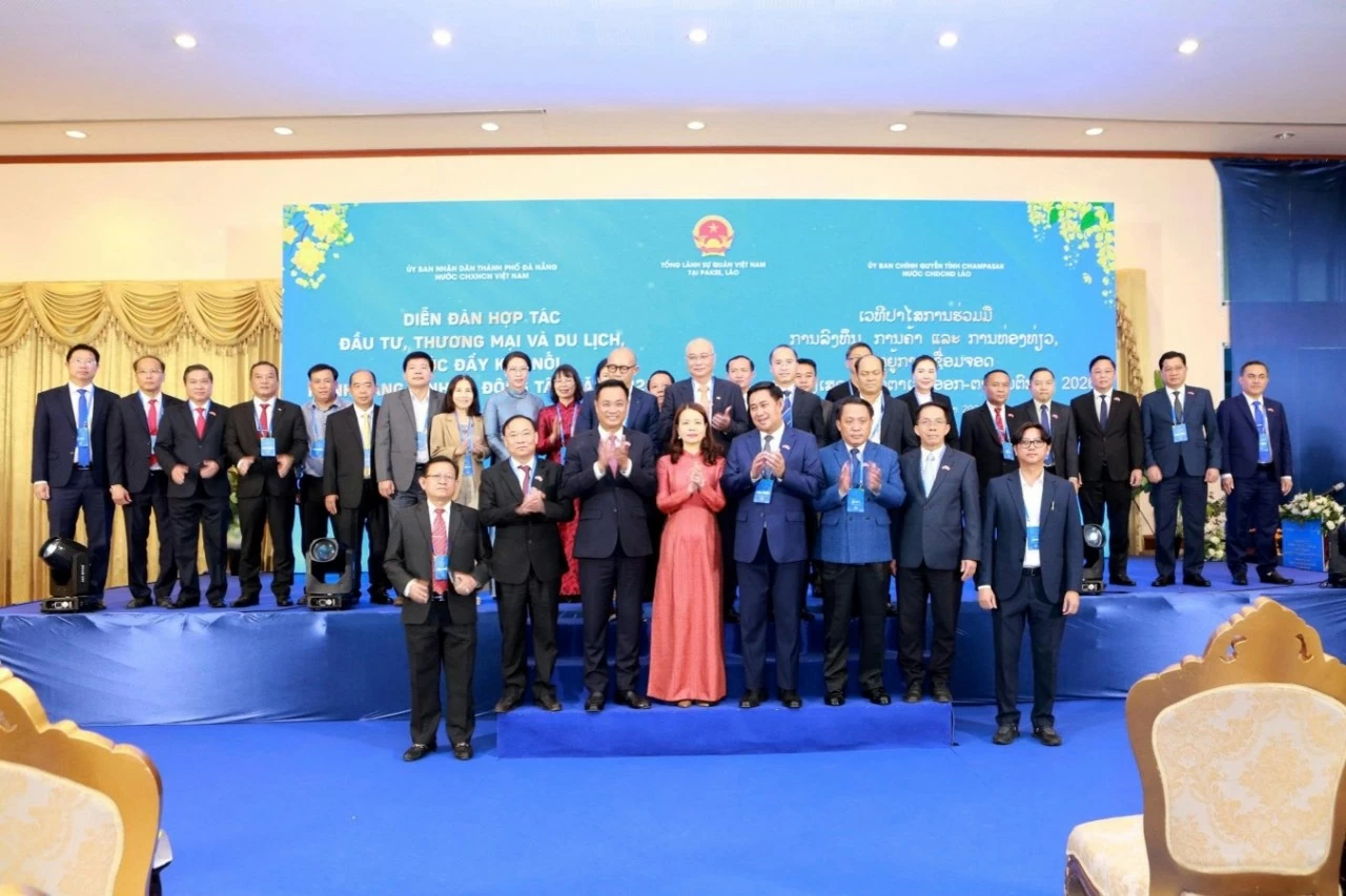 Diễn đàn Hợp tác đầu tư, thương mại và du lịch thúc đẩy kết nối EWEC tại tỉnh Champasak (CHDCND Lào) Diễn đàn Hợp tác đầu tư, thương mại và du lịch thúc đẩy kết nối EWEC tại tỉnh Champasak (CHDCND Lào)