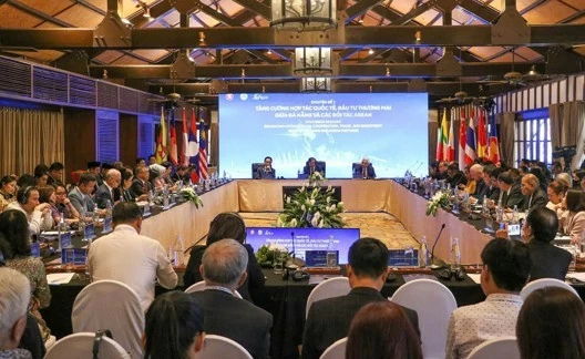 “Gặp gỡ ASEAN tại Đà Nẵng” năm 2025 là diễn đàn quan trọng nhằm thúc đẩy kết nối giữa Đà Nẵng với các đối tác ASEAN trên các lĩnh vực thương mại, đầu tư, du lịch và hợp tác quốc tế (Nguồn: Da Nang Fantasticity) “Gặp gỡ ASEAN tại Đà Nẵng” năm 2025 là diễn đàn quan trọng nhằm thúc đẩy kết nối giữa Đà Nẵng với các đối tác ASEAN trên các lĩnh vực thương mại, đầu tư, du lịch và hợp tác quốc tế (Nguồn: Da Nang Fantasticity)