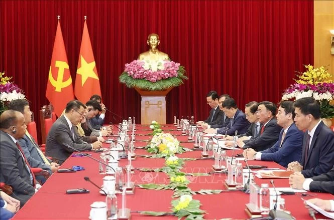Thường trực Ban Bí thư Trần Cẩm Tú: Đảng Cộng sản Việt Nam mong muốn mở rộng quan hệ với các chính đảng trên thế giới Thường trực Ban Bí thư Trần Cẩm Tú: Đảng Cộng sản Việt Nam mong muốn mở rộng quan hệ với các chính đảng trên thế giới