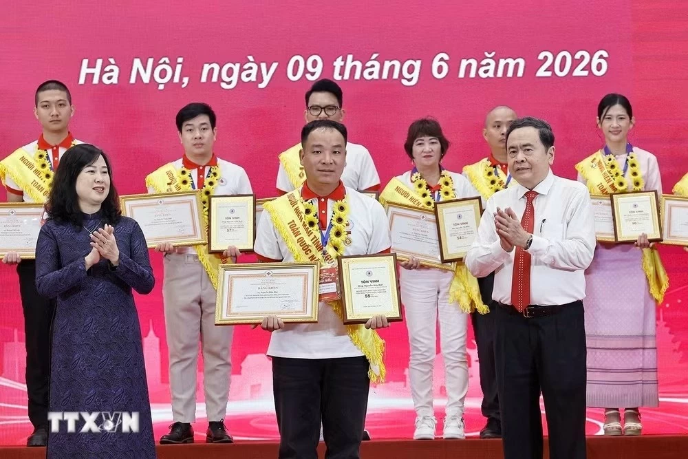Chủ tịch Quốc hội Trần Thanh Mẫn: Xây dựng chiến lược dài hạn về hiến máu nhân đạo Chủ tịch Quốc hội Trần Thanh Mẫn: Xây dựng chiến lược dài hạn về hiến máu nhân đạo
