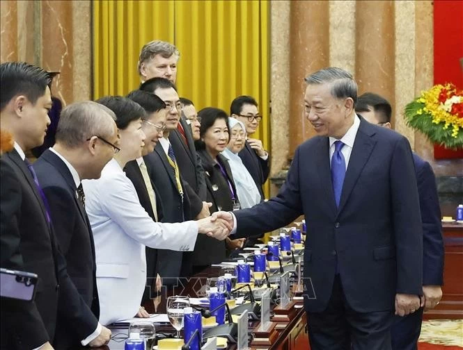 Tổng Bí thư, Chủ tịch nước Tô Lâm nhiệt liệt chào mừng các đại biểu quốc tế đến Hà Nội tham dự AFF 2026. (Nguồn: TTXVN) 