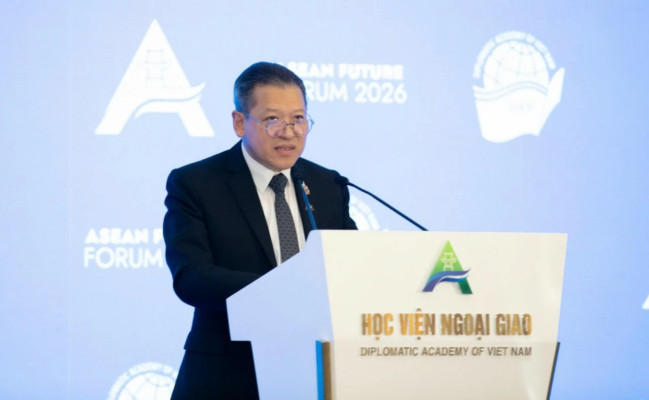 Phiên toàn thể 5 Diễn đàn Tương lai ASEAN: Những mô hình phát triển mới trong bối cảnh chuyển dịch toàn cầu Phiên toàn thể 5 Diễn đàn Tương lai ASEAN: Những mô hình phát triển mới trong bối cảnh chuyển dịch toàn cầu