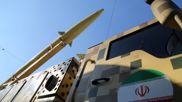 Mỹ tấn công Iran, Tehran trả đũa, Tổng thống Trump vẫn tin tưởng sẽ có thỏa thuận