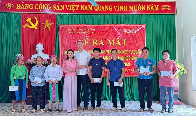 Hoa hậu Quốc tế Tân Lê tiếp tục hành động vì cộng đồng tại Thái Nguyên