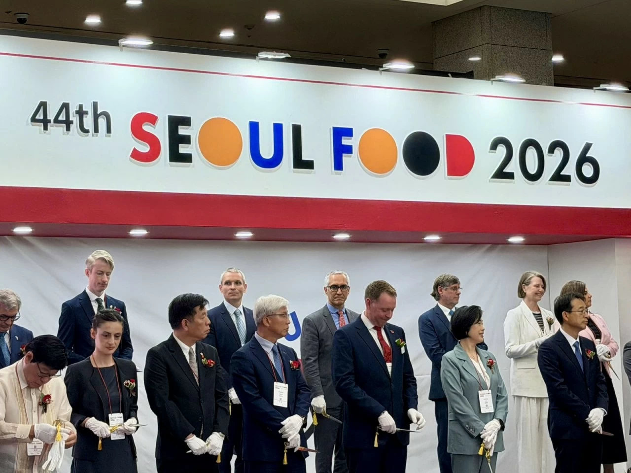 Đại sứ Vũ Hồ dự Khai mạc Seuol Food 2026, thăm các gian hàng Việt Nam Đại sứ Vũ Hồ dự Khai mạc Seuol Food 2026, thăm các gian hàng Việt Nam