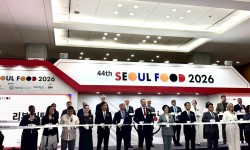 Đại sứ Vũ Hồ dự Khai mạc Seoul Food 2026, thăm các gian hàng Việt Nam