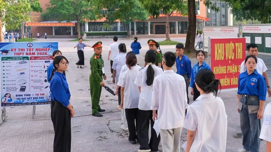 Kỳ thi tốt nghiệp THPT 2026: 12 thí sinh bị đình chỉ buổi thi Ngữ văn