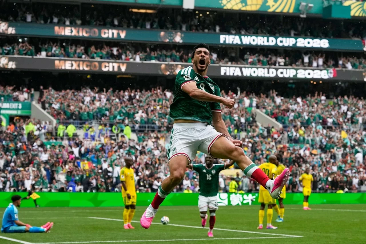 Mexico 2-0 Nam Phi: World Cup 2026 khai màn bằng cột mốc lịch sử - Mexico phá lời nguyền, Nam Phi nhận 2 thẻ đỏ