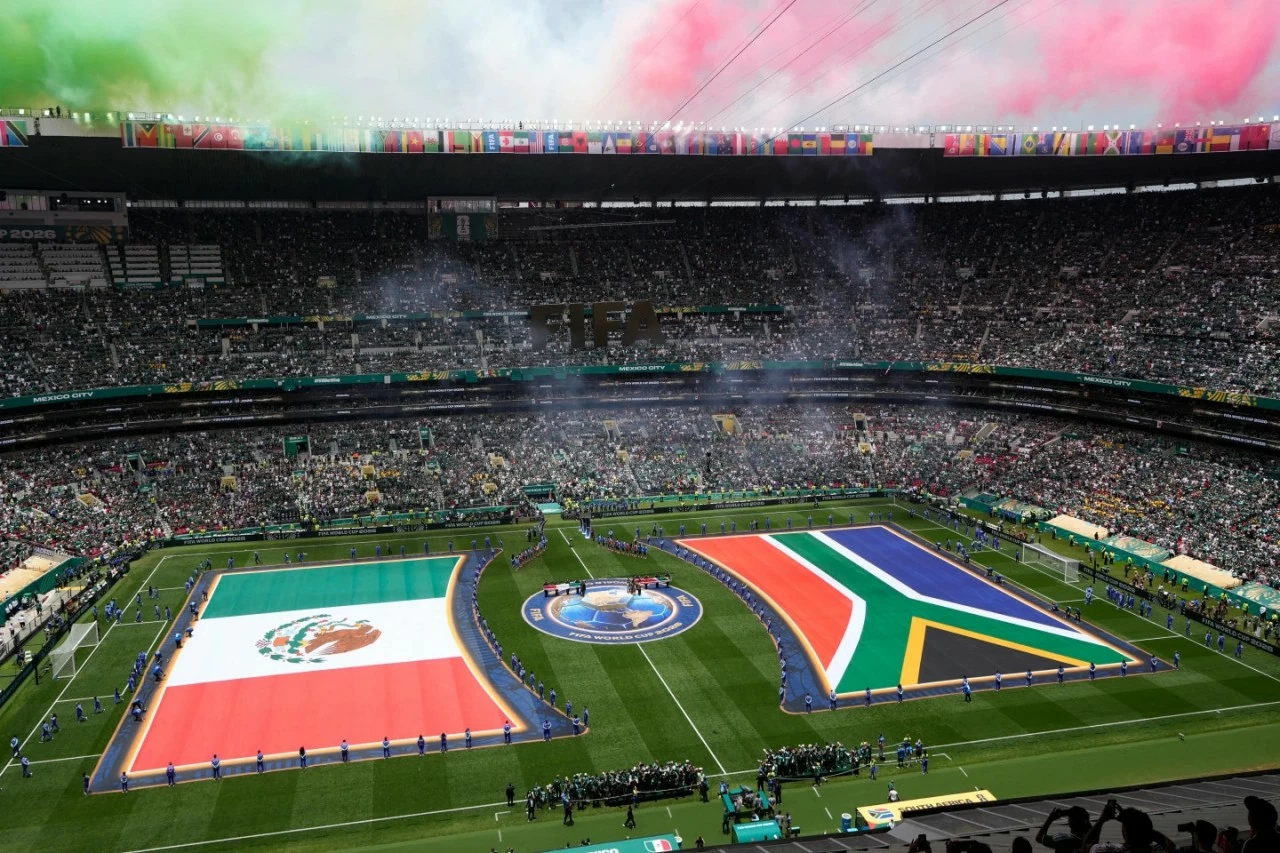 Top 5 trận khai mạc World Cup đáng nhớ nhất lịch sử: Những khoảnh khắc làm rung chuyển cả thế giới bóng đá Top 5 trận khai mạc World Cup đáng nhớ nhất lịch sử: Những khoảnh khắc làm rung chuyển cả thế giới bóng đá