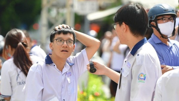 Kỳ thi tốt nghiệp THPT 2026: Gợi ý đáp án môn Tiếng Anh