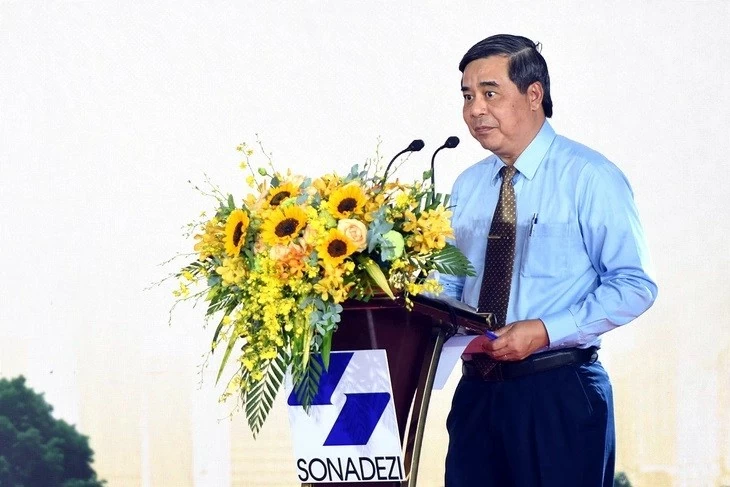 Ông Trần Thanh Hải - Tổng giám đốc Tổng công ty Sonadezi phát biểu trong buổi lễ. Ông Trần Thanh Hải - Tổng giám đốc Tổng công ty Sonadezi phát biểu trong buổi lễ.