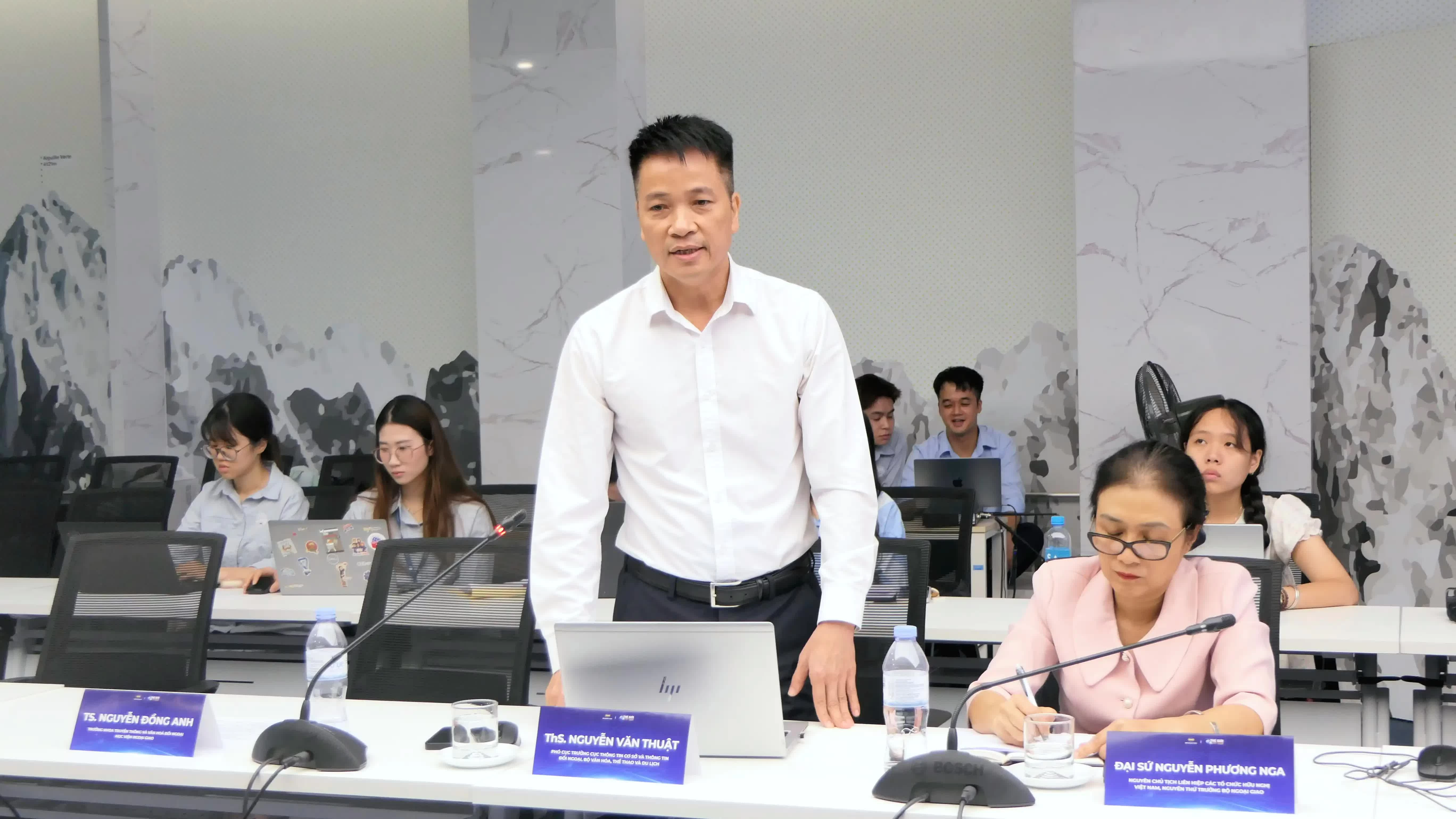Thông tin đối ngoại trong kỷ nguyên mới: Xây dựng các ‘điểm chạm’ chiến lược của Việt Nam trên không gian truyền thông quốc tế