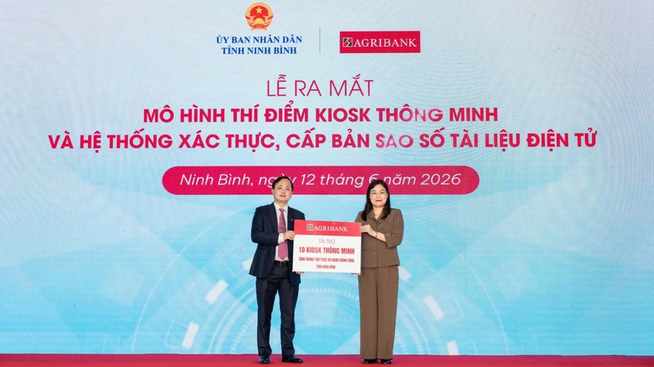 Agribank đồng hành cùng tỉnh Ninh Bình triển khai mô hình Kiosk thông minh: Cú hích chuyển đổi số hành chính công