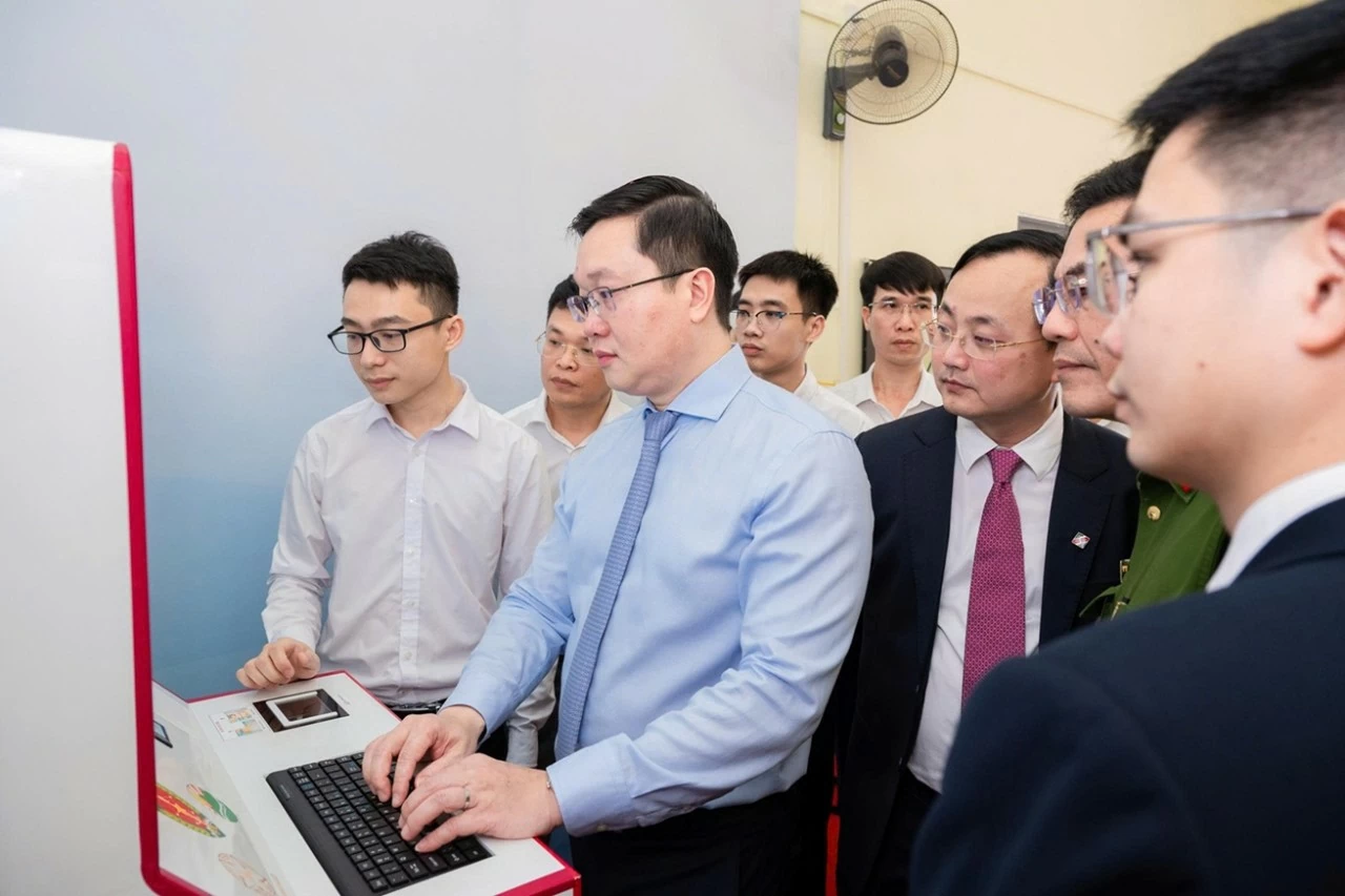 Agribank đồng hành cùng tỉnh Ninh Bình triển khai mô hình Kiosk thông minh: Cú hích chuyển đổi số hành chính công