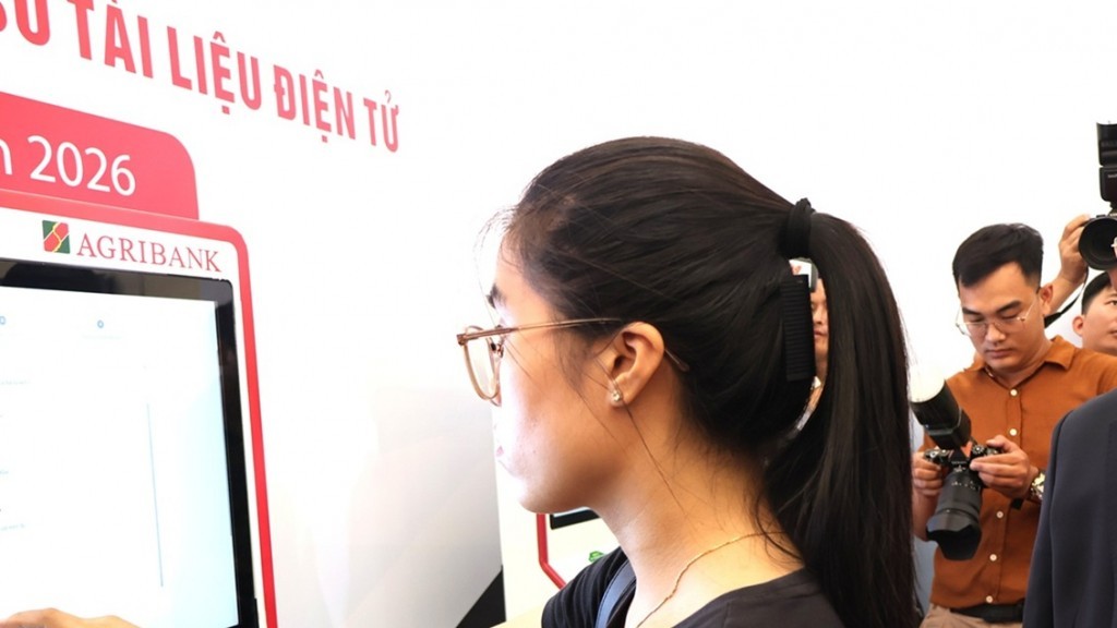 Agribank đồng hành cùng tỉnh Ninh Bình triển khai mô hình Kiosk thông minh: 'Cú hích' chuyển đổi số hành chính công
