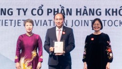 Vietjet được vinh danh trong Top 50 Doanh nghiệp phát triển bền vững