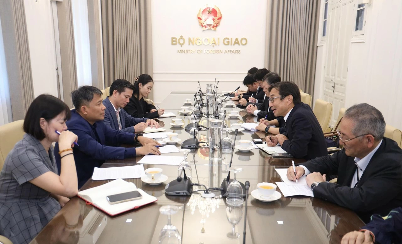 Toàn cảnh buổi làm việc. (Ảnh: Thành Long)