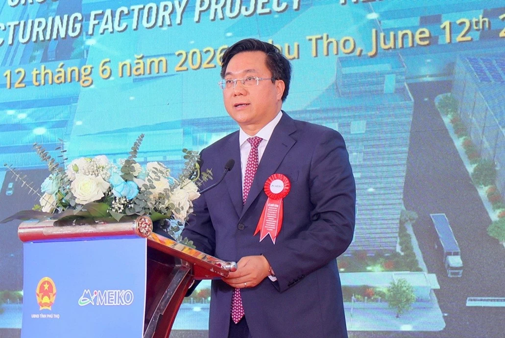 Chủ tịch UBND tỉnh Trần Duy Đông phát biểu tại buổi lễ Chủ tịch UBND tỉnh Trần Duy Đông phát biểu tại buổi lễ