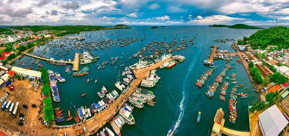 Hạ tầng năng lượng - Nền tảng cho phát triển kinh tế biển xanh Hạ tầng năng lượng - Nền tảng cho phát triển kinh tế biển xanh