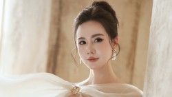 Nhan sắc ngọt ngào của diễn viên Phan Minh Huyền