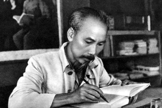 Rèn luyện phẩm chất và văn phong báo chí theo tấm gương nhà báo lớn Hồ Chí Minh