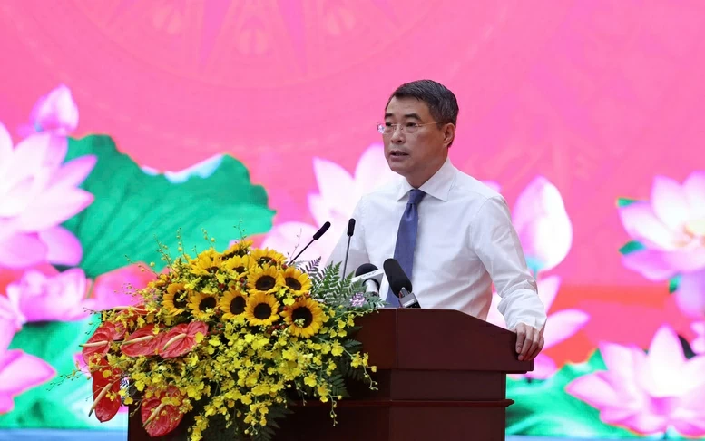 Thủ tướng Lê Minh Hưng phát động Phong trào thi đua quyết tâm thực hiện thắng lợi mục tiêu tăng trưởng bền vững 2 con số Thủ tướng Lê Minh Hưng phát động Phong trào thi đua quyết tâm thực hiện thắng lợi mục tiêu tăng trưởng bền vững 2 con số