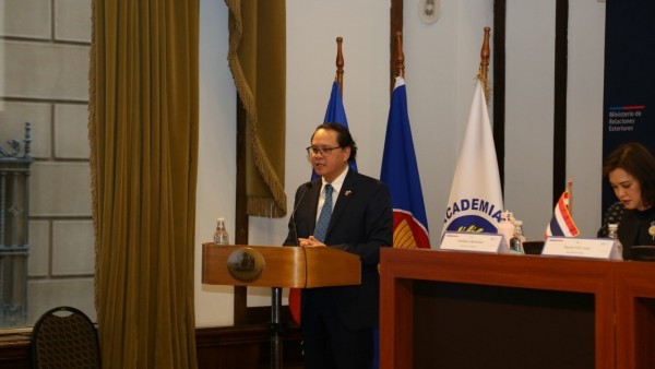 Đại sứ Nguyễn Việt Cường giới thiệu 3 trụ cột Cộng đồng ASEAN và quan hệ Việt Nam-Chile tại Santiago
