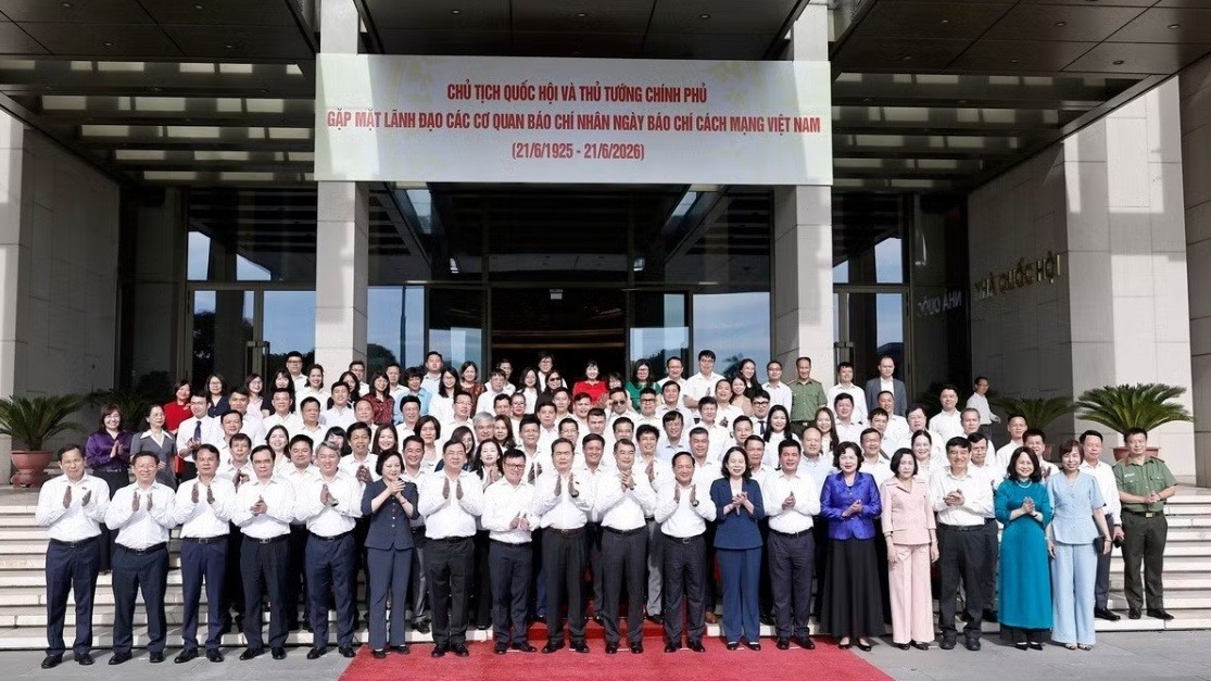 Thủ tướng Chính phủ Lê Minh Hưng và Chủ tịch Quốc hội Trần Thanh Mẫn gặp mặt lãnh đạo các cơ quan báo chí