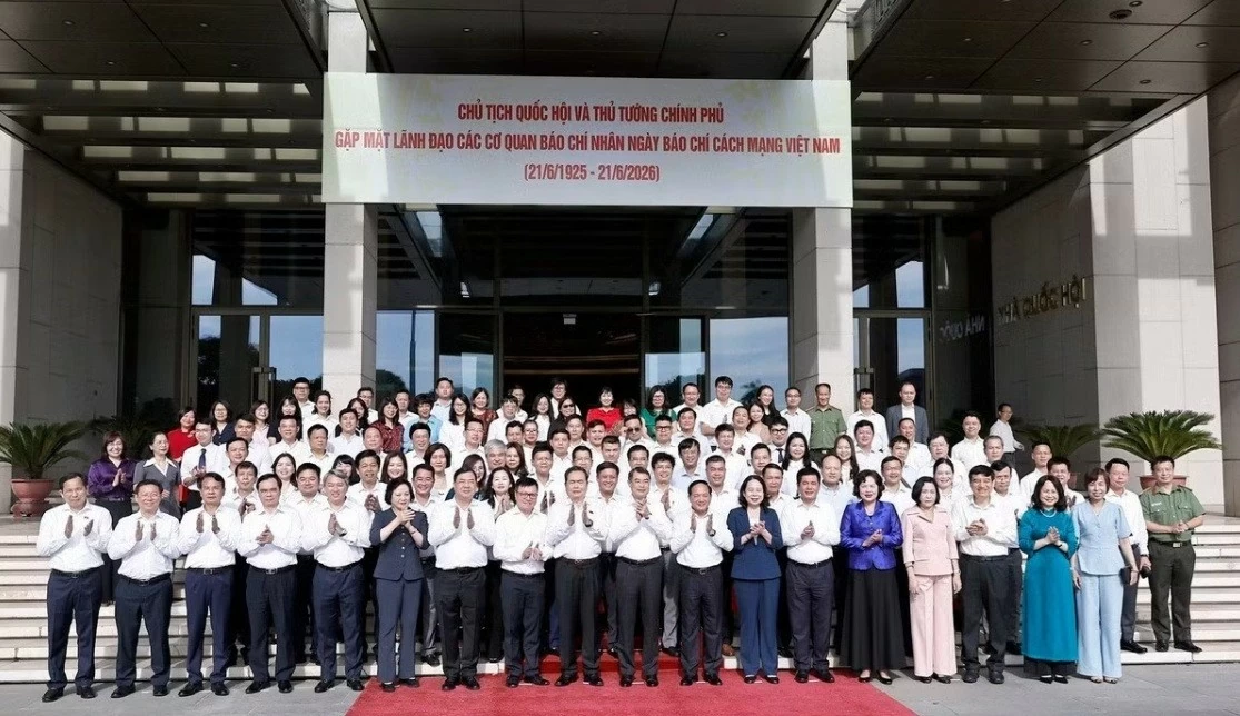 Thủ tướng Chính phủ Lê Minh Hưng và Chủ tịch Quốc hội Trần Thanh Mẫn gặp mặt lãnh đạo các cơ quan báo chí Thủ tướng Chính phủ Lê Minh Hưng và Chủ tịch Quốc hội Trần Thanh Mẫn gặp mặt lãnh đạo các cơ quan báo chí