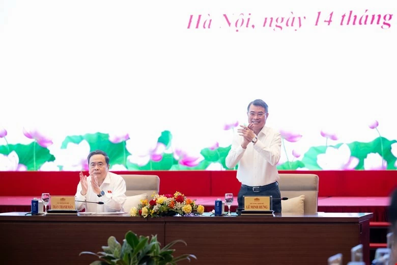 Báo chí giữ vai trò xung kích trong kỷ nguyên mới Báo chí giữ vai trò xung kích trong kỷ nguyên mới